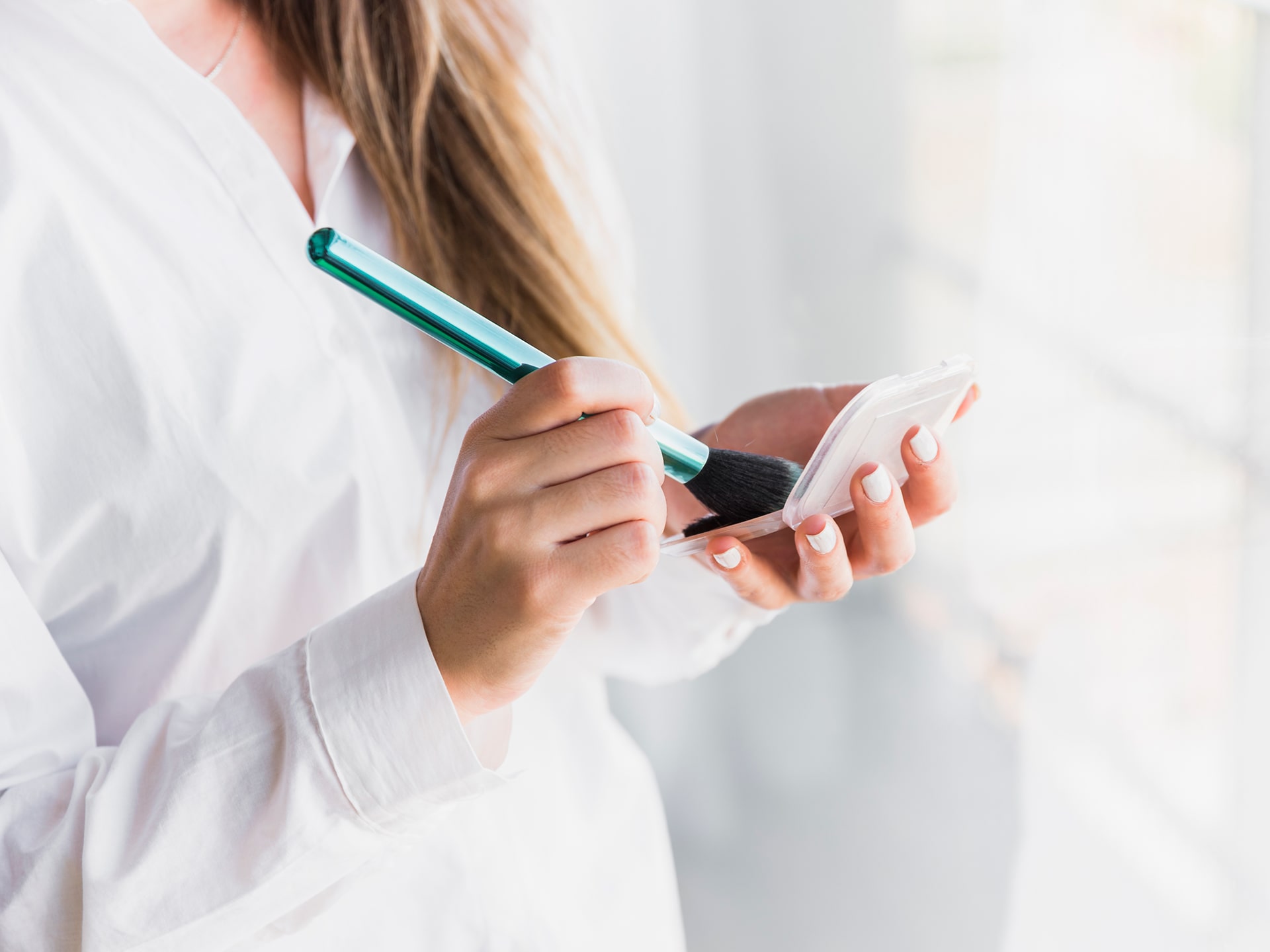 ۱۰ ترفند ساده برای داشتن مژه‌های بلند